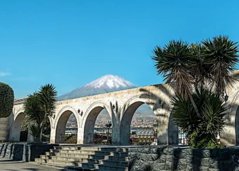 Los Arcos de Yanahuara: La Vista Espectacular que No Te Puedes Perder en Arequipa