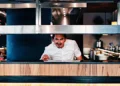 Jean Carlo Chacón y Ceviche Papi: La Experiencia de la Cocina Peruana en los Países Bajos