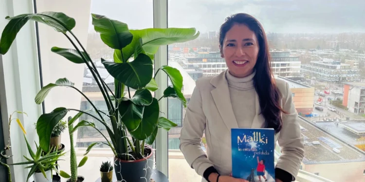 Een Ster aan de Grachten van Amsterdam: Het Transformerende Verhaal van Luz Belén