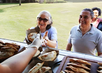 Empanadas Peruanas: El Bocado Latino que Conquista Europa