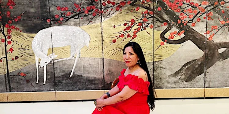 Van kleurrijk Puno naar de grachten van Amsterdam: Het verhaal van María Elena en haar kunstgalerie Intussen